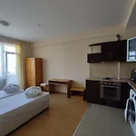 Seasons 2 Hotel