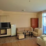 Hotel Seasons 2 *