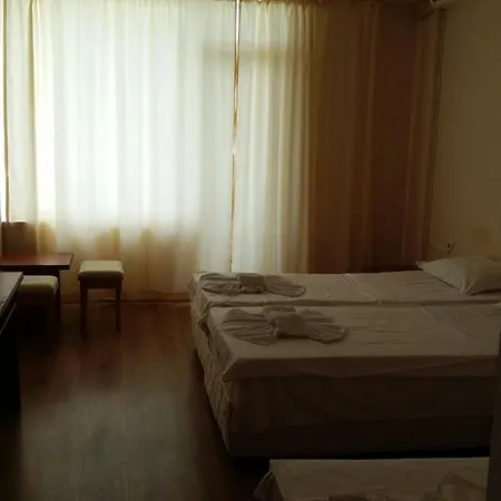 Ξενοδοχείο Seasons 2